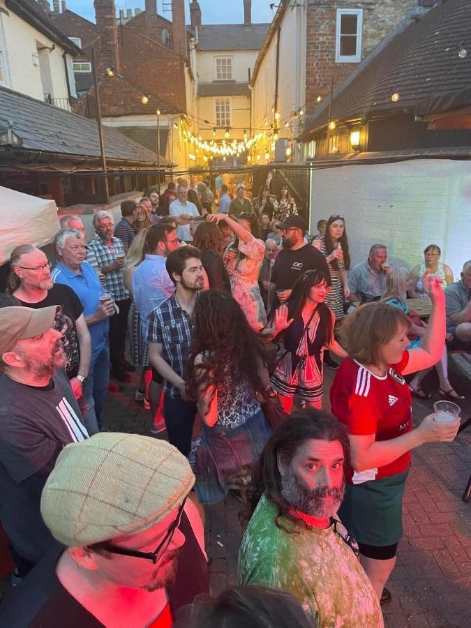 The Bull Hotel Stony Stratford Eksteriør bilde