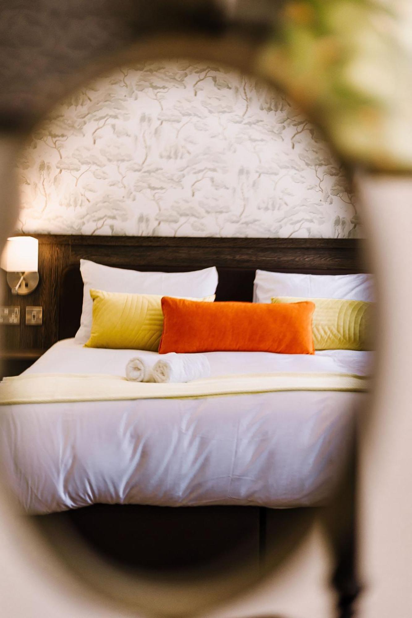 The Bull Hotel Stony Stratford Eksteriør bilde